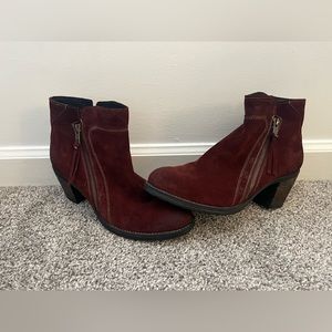 Taos Red Dillie Suede Ankle Boots-Women 9/9.5